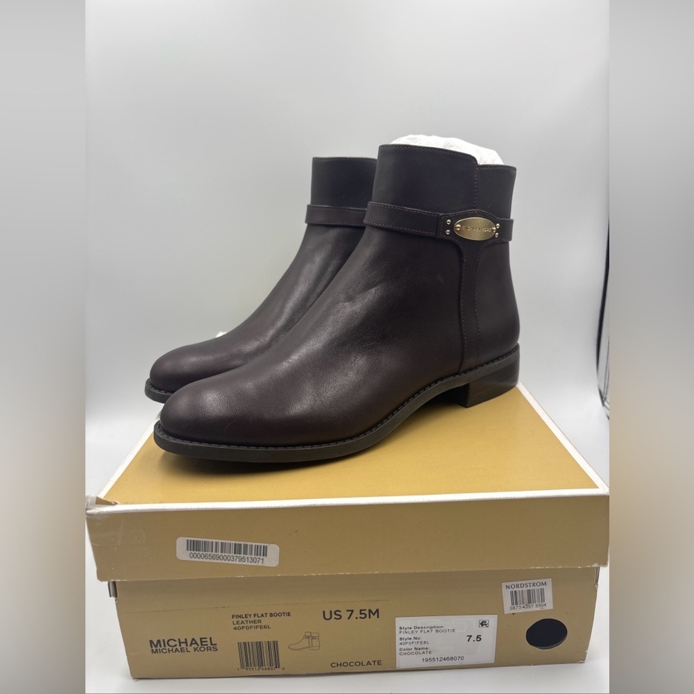 Michael Kors FINLEY Chocolate Brown Flat Bootie Ankle Boots Shoes Flats 7.5 NIB